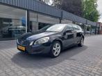 Volvo V60 1.6 T4 Momentum Dealer oh Navi Clima Cruise PDC Te, Gebruikt, 4 cilinders, Leder en Stof, Zwart
