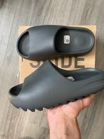 Yeezy Slide Granit size 39 US6, Slippers, Adidas, Nieuw, Ophalen of Verzenden