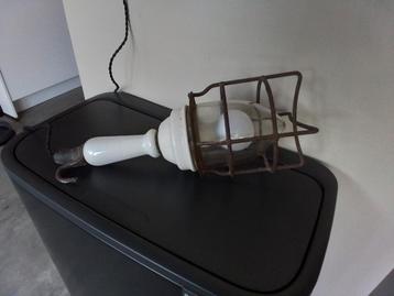 Stoer oude Franse looplamp  beschikbaar voor biedingen