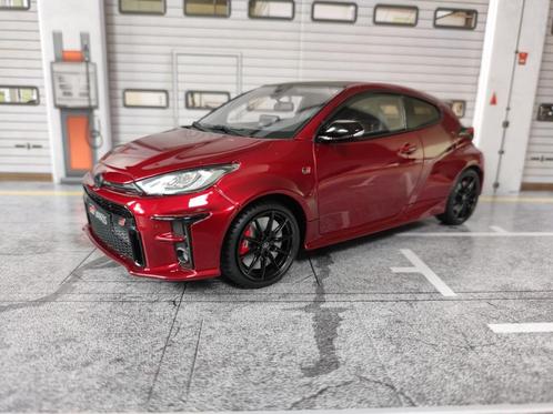 Toyota Yaris GR 2021 Rood (Nr 979/3000) OT1003 Ottomobile, Hobby en Vrije tijd, Modelauto's | 1:18, Zo goed als nieuw, Auto, OttOMobile