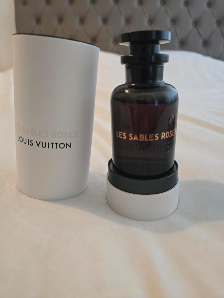 Louis Vuitton Les Sables Roses - Zo goed als vol, Sieraden, Tassen en Uiterlijk, Uiterlijk | Parfum, Zo goed als nieuw, Ophalen of Verzenden