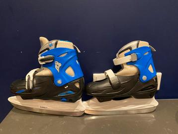 Verstelbare IJshockeyschaatsen beschikbaar voor biedingen