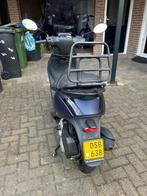 Hierbij te koop Piaggio Zip SP donker blauw, Fietsen en Brommers, Scooters | Piaggio, Ophalen of Verzenden, Zo goed als nieuw