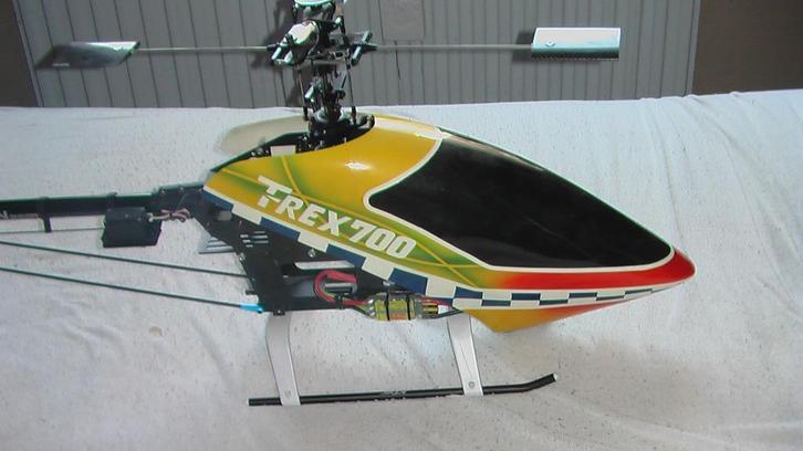 Diversen Elektro en Brandstof heli's, Hobby en Vrije tijd, Modelbouw | Radiografisch | Helikopters en Quadcopters, Zo goed als nieuw