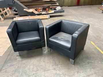 2 Lederen Fauteuils beschikbaar voor biedingen