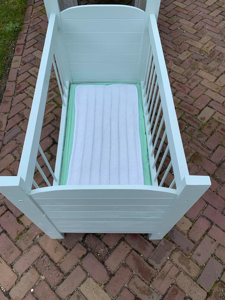 Kinderledikant 60x120 - Aangepast voor zelfstandigheid, Kinderen en Baby's, Babywiegjes en Ledikanten, Gebruikt, Ledikant, Ophalen