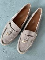 Loafers mocassins loro grijs beige maat 38, Ophalen of Verzenden, Zo goed als nieuw, Loro, Instappers
