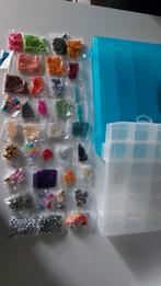 Diverse kralen met opberg doosjes, Hobby en Vrije tijd, Kralen en Sieraden maken, Ophalen of Verzenden, Zo goed als nieuw, Kraal