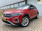 Volkswagen T-ROC 1.5 TSI Automaat Panorama Navi Carplay, 1258 kg, 4 cilinders, 150 pk, Leder en Stof