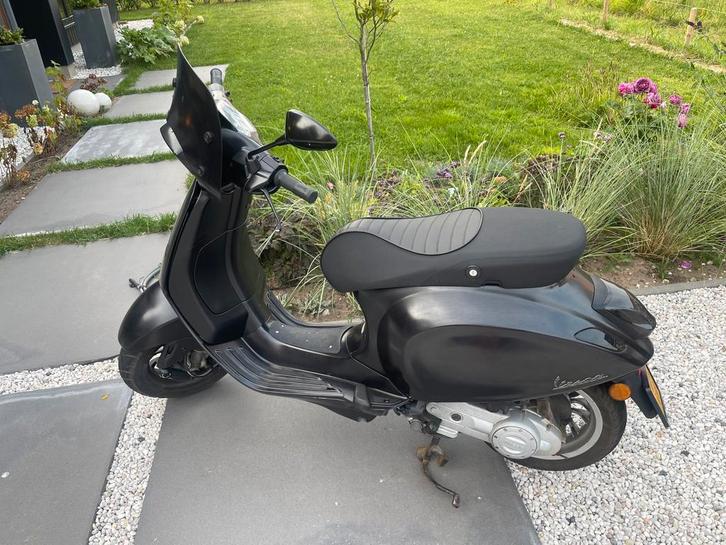 Vespa Sprint Piaggio Metallic Black, Fietsen en Brommers, Scooters | Vespa, Gebruikt, Maximaal 45 km/u, Benzine, Ophalen