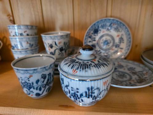 Set met (suiker)pot, schotels en kommetjes, Antiek en Kunst, Antiek | Servies compleet, Ophalen