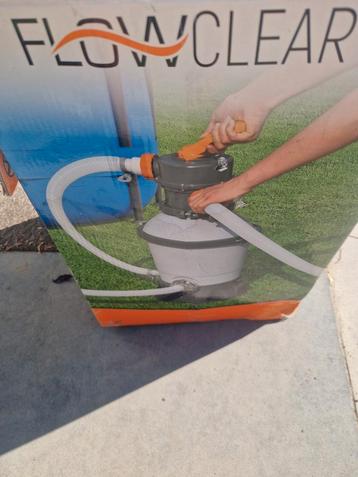 Bestway zwembadfilter 1jr gebruikt beschikbaar voor biedingen