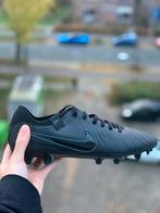 NIEUW - Voetbalschoenen Legend 10 PRO - 42.5, Sport en Fitness, Voetbal, Ophalen, Schoenen, Nieuw, Maat M