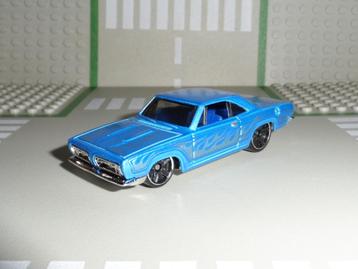 Hot Wheels - '68 Plymouth Barracuda Formula S (blauw) 1:64 beschikbaar voor biedingen