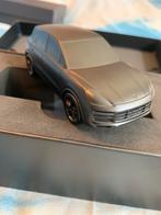 Masieve Porsche Cayenne zwart 1:43, Hobby en Vrije tijd, Modelauto's | 1:43, Ophalen of Verzenden, Nieuw, Auto, Overige merken