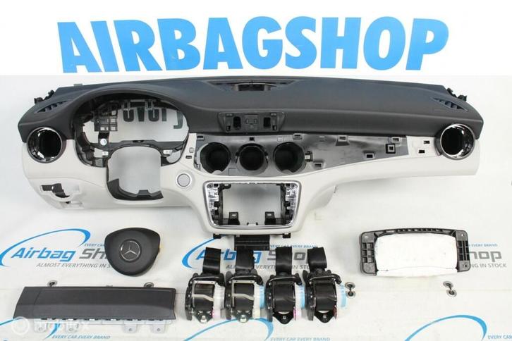 Airbag set Dashboard zwart wit Mercedes GLA X156 2014-heden, Auto-onderdelen, Dashboard en Schakelaars, Gebruikt, Ophalen of Verzenden