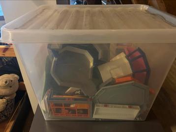Playmobil verzameling politiebureau, ziekenhuis en meer beschikbaar voor biedingen