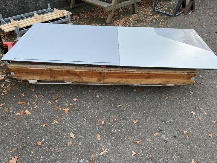 Partij Trespa 6mm 2500x1250 wit 25 stuks nieuw, Doe-het-zelf en Verbouw, Platen en Panelen, Nieuw, HPL, Minder dan 20 mm, Ophalen