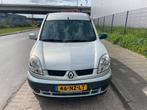 Rolstoelbus Renault Kangoo 1.6 16V, Auto's, 47 €/maand, Origineel Nederlands, Te koop, Zilver of Grijs
