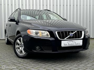 Volvo V70 2.5T Momentum | Xenon | Trekhaak | Youngtimer | 08 beschikbaar voor biedingen