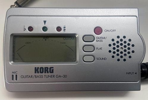 Korg GA30 stemapparaat + kabeltje en Boston gitaarstandaard, Muziek en Instrumenten, Instrumenten | Toebehoren, Zo goed als nieuw