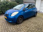 Toyota Yaris 1.0 12V Vvt-i 3DR 2007 met schade! Loop/ Sloop., Voorwielaandrijving, 970 kg, 40 €/maand, 750 kg