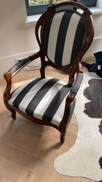Mooie stoel, volledig nieuw gestoffeerd, Ophalen