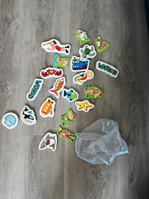 20 badspeeltjes voor peuters + handige opbergnet, Kinderen en Baby's, Speelgoed | Badspeelgoed, Zo goed als nieuw, Ophalen of Verzenden