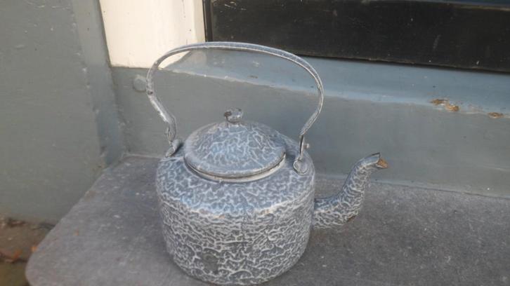 Vintage EMAILLEN waterketel met deksel grijs gewolkt email, Antiek en Kunst, Antiek | Emaille, Ophalen of Verzenden