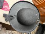 Diverse hoeden, Maat 38/40 (M), Carnaval, Ophalen of Verzenden, Zo goed als nieuw