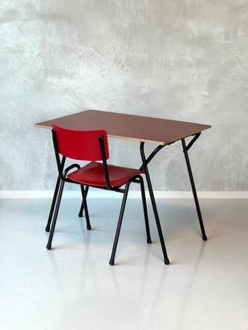 Retro klaptafel nieuw buro thuiskantoor huiswerktafel desk beschikbaar voor biedingen