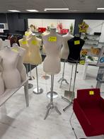 Diverse paspoppen op standaard- paspop - etalage pop, Ophalen