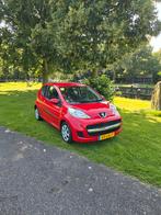 Peugeot 107 1.0 12V 3DR 2-TRONIC 2010 Rood, Stof, 68 pk, Origineel Nederlands, Grijs
