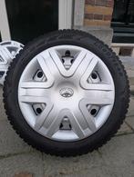Winterbanden set 195-55-16 op stalen velgen - Toyota Prius, Auto-onderdelen, Banden en Velgen, Ophalen, Gebruikt, 16 inch, Banden en Velgen