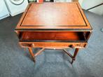 Antieke bureau/ bijzettafel, Ophalen