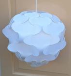 Witte Hanglamp IKEA, Ophalen of Verzenden, Gebruikt, Kunststof, 50 tot 75 cm