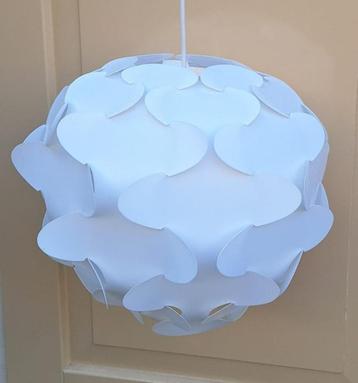 Witte Hanglamp IKEA beschikbaar voor biedingen