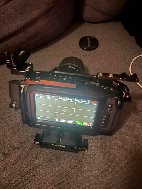 Blackmagic 6K met Canon efs 18-55mm, Audio, Tv en Foto, Videocamera's Digitaal, Zo goed als nieuw, Camera, Harde schijf, Overige merken