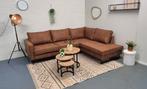 GRATIS LEVERING showroom model hoekbank cognac 247x198, Ophalen, Overige materialen, ., Hoekbank