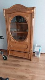 grenen Kast, Ophalen