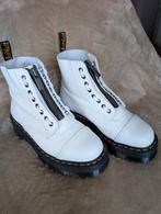 Dr Martens Sinclair white milled nappa maat 40, bijna nieuw, Kleding | Dames, Schoenen, Hoge laarzen, Wit, Ophalen of Verzenden