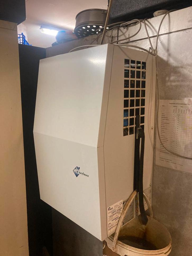 Koelcel met koelmotor, Witgoed en Apparatuur, Koelkasten en IJskasten, Zo goed als nieuw, Zonder vriesvak, 200 liter of meer, 160 cm of meer