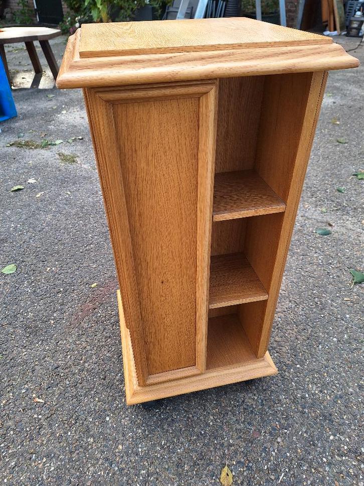 cd kastje, Huis en Inrichting, Woonaccessoires | Cd- en Dvd-rekken, Zo goed als nieuw, Cd's, 25 tot 75 discs, Hout, Ophalen