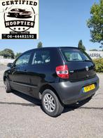 Volkswagen Fox 1.4 55KW 2006 Zwart APK 23/07/2026 LAGE KM !!, Auto's, Voorwielaandrijving, 15 km/l, 74 pk, 4 cilinders