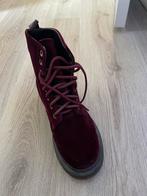 Cherry Red fluweel Dr. Martens maat 37, Kleding | Dames, Schoenen, Ophalen of Verzenden, Zo goed als nieuw, Rood, Lage of Enkellaarzen