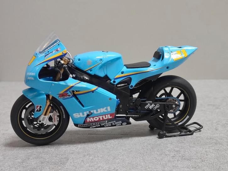 Suzuki GSV-R - John Hopkins - MotoGP 2006, Hobby en Vrije tijd, Modelauto's | 1:5 tot 1:12, Zo goed als nieuw, Motor, 1:9 t/m 1:12