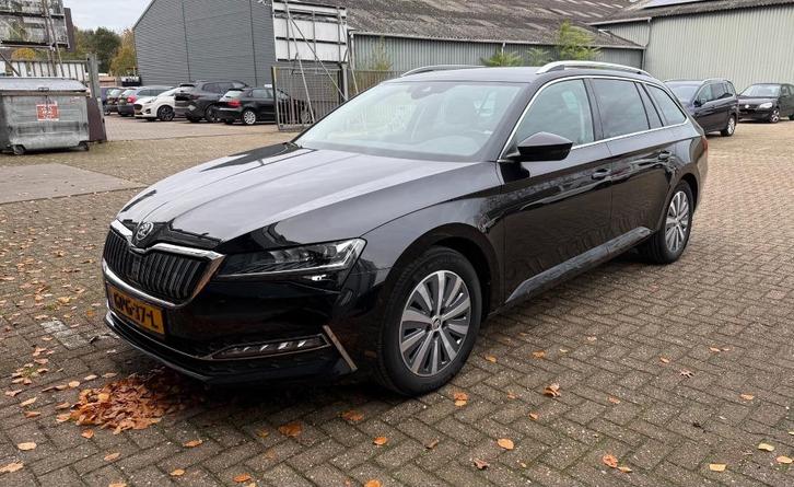 Skoda Superb 1.4 TSI Phev 217pk Dsg-6 2021 Zwart, Auto's, Skoda, Particulier, Superb, ABS, Achteruitrijcamera, Adaptive Cruise Control