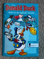 Donald Duck duikt in de digitale wereld (collectors item!), Boeken, Ophalen of Verzenden, Zo goed als nieuw, Walt Disney, Eén stripboek