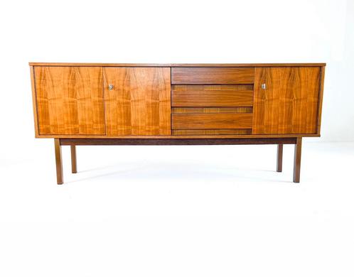 Vintage notenhouten sideboard, jaren ‘60, Huis en Inrichting, Kasten | Dressoirs, Zo goed als nieuw, 150 tot 200 cm, 25 tot 50 cm