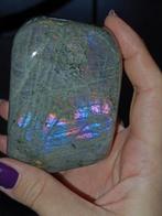 Paarse labradoriet sculptuur, Verzamelen, Mineralen en Fossielen, Ophalen of Verzenden, Mineraal